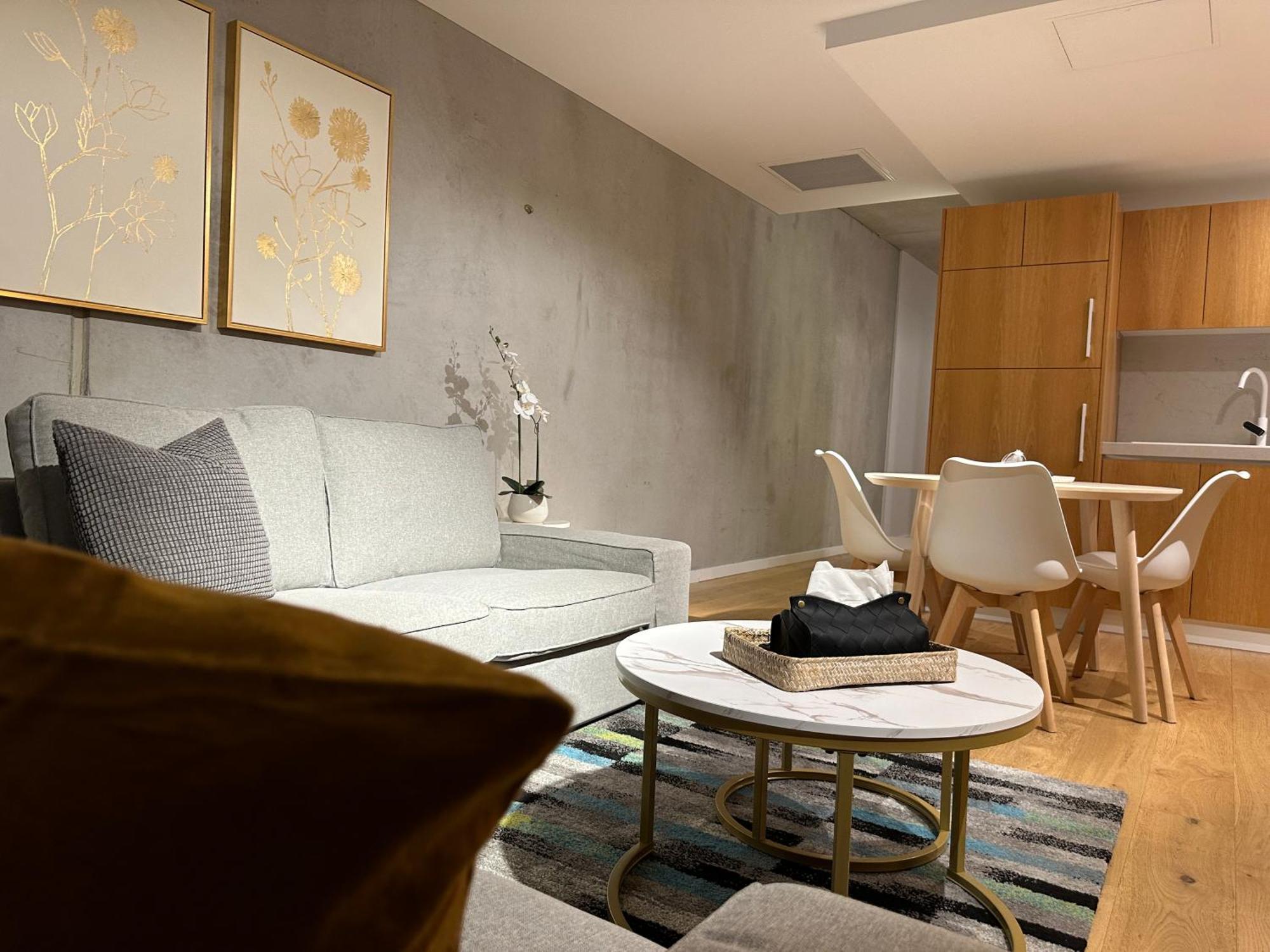 Palko - Luxury In The City Canberra Kültér fotó
